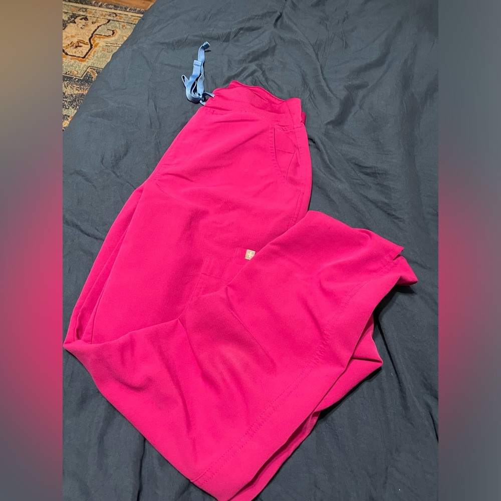 High waisted ultra rose pants